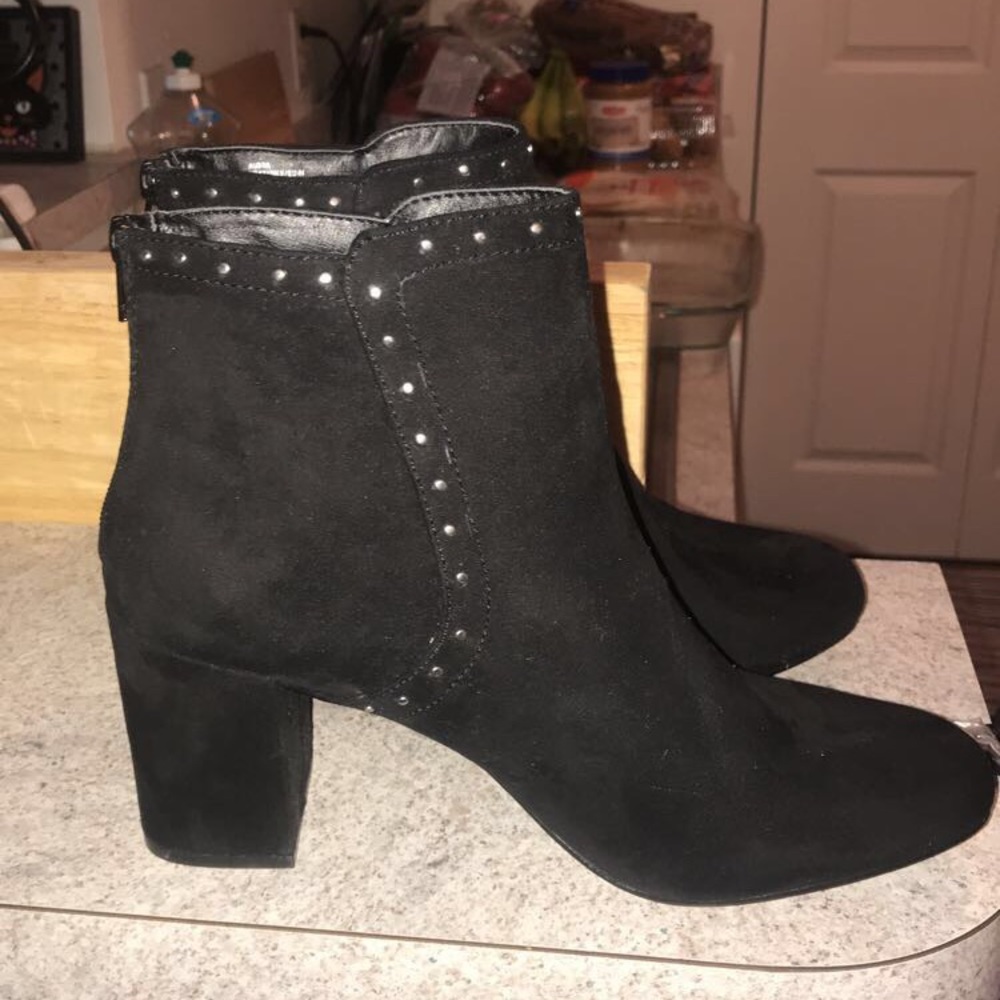 Size 10 heeled booties
